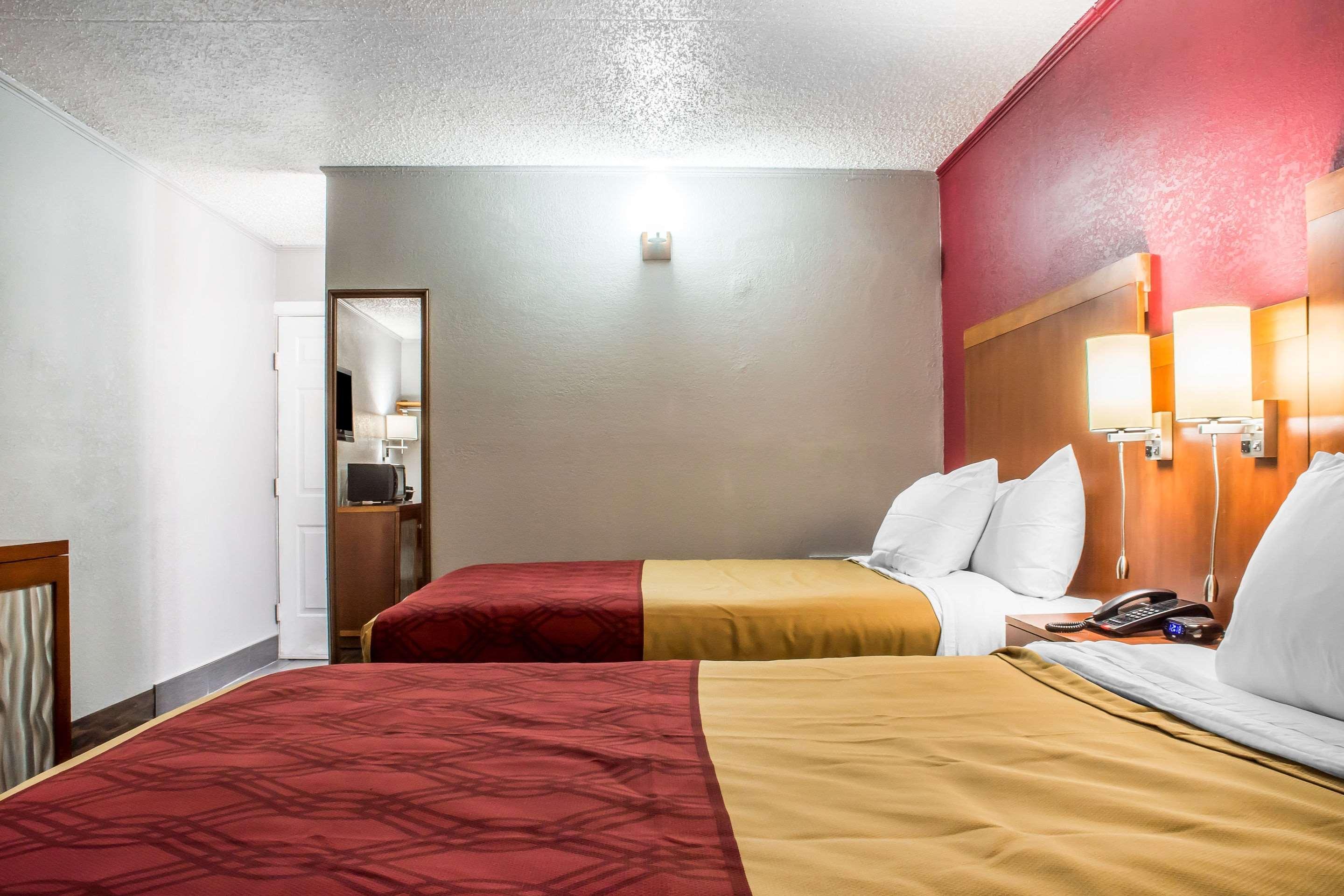 Econo Lodge Brockport Exterior foto
