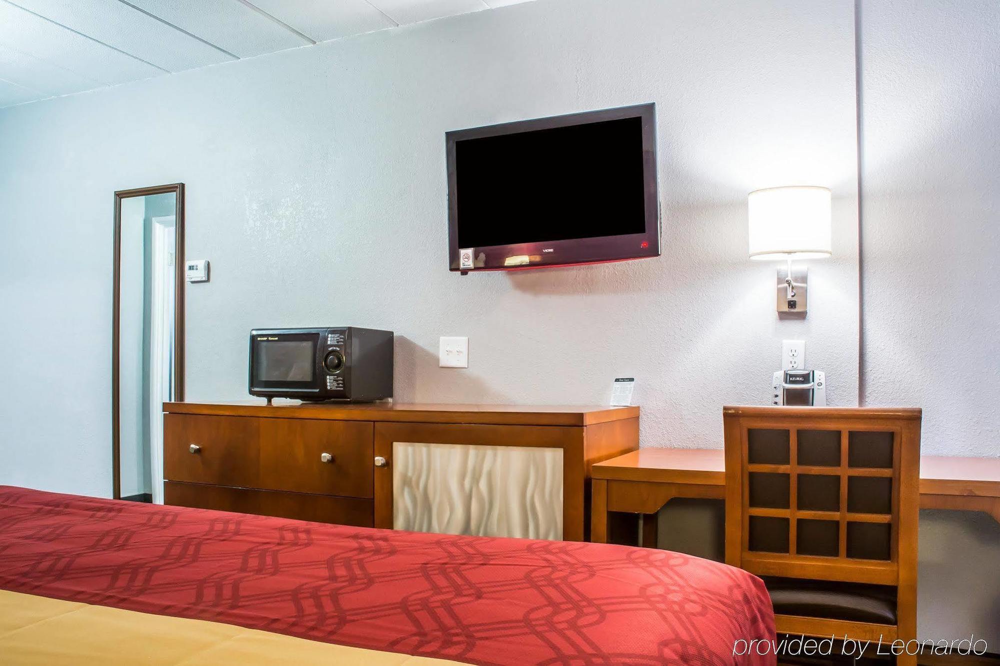 Econo Lodge Brockport Exterior foto